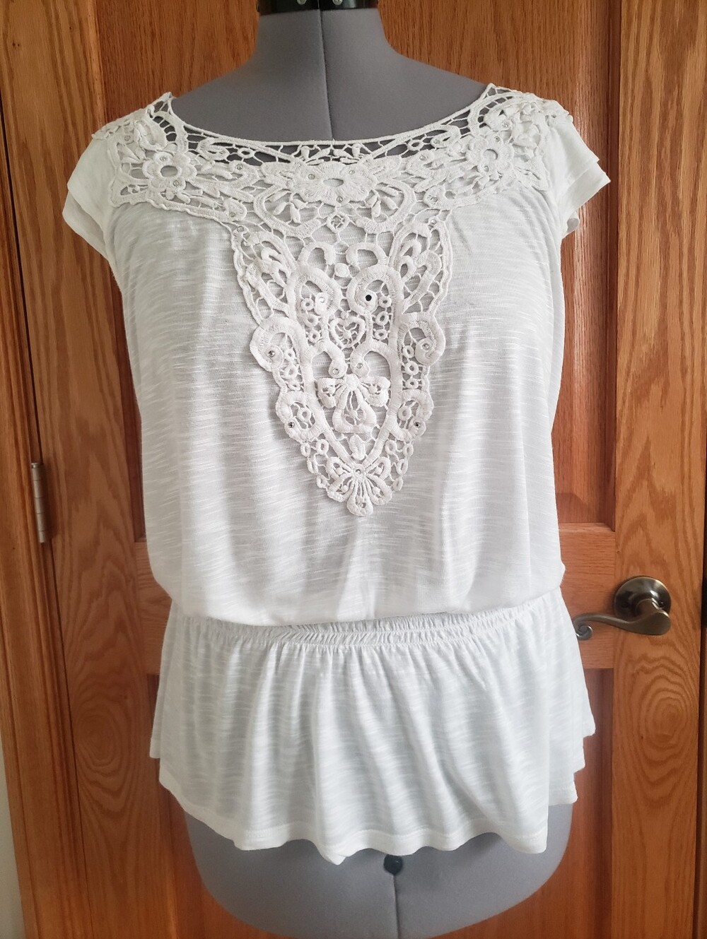 INC Beach Women’s White Lace Yoke Peplum Top Sz.L